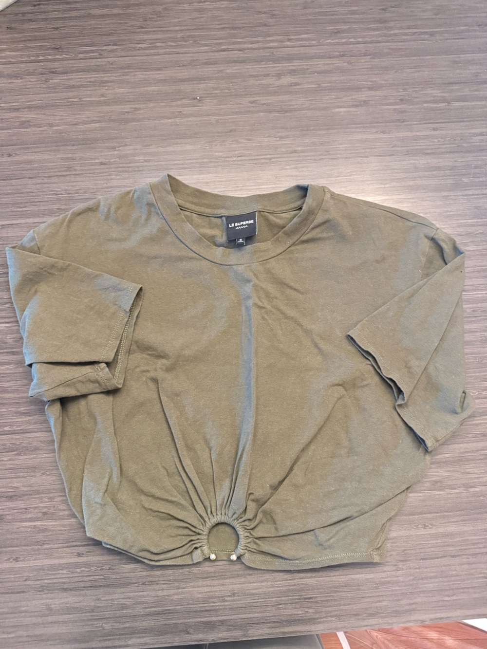 Le superbe trancas tee Olive size small